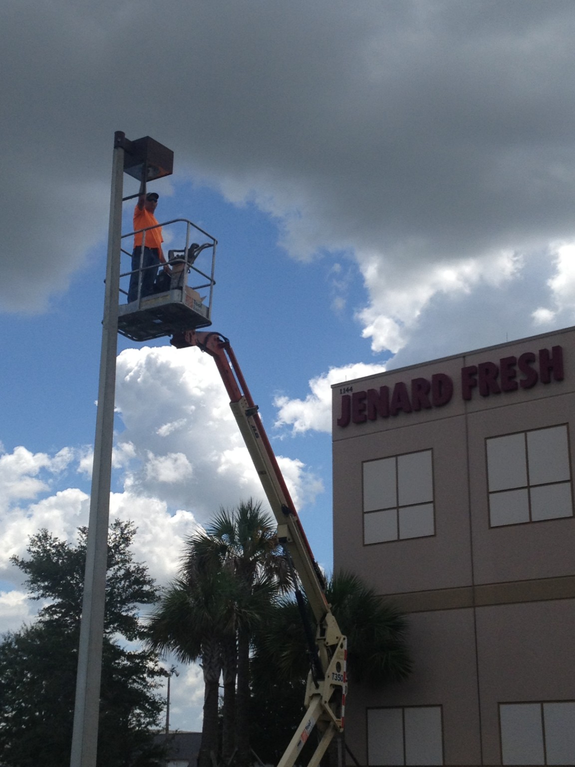 Exterior elevated work at commercial building